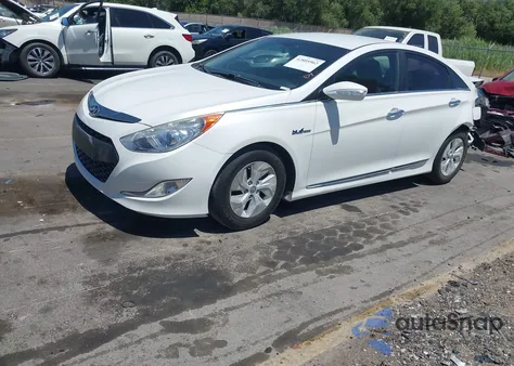 2013 Hyundai Sonata Hybrid z USA, uszkodzony, nr VIN KMHEC4A44DA088438